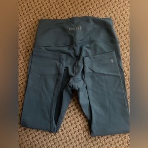 Womens NoBull Crop Leggings